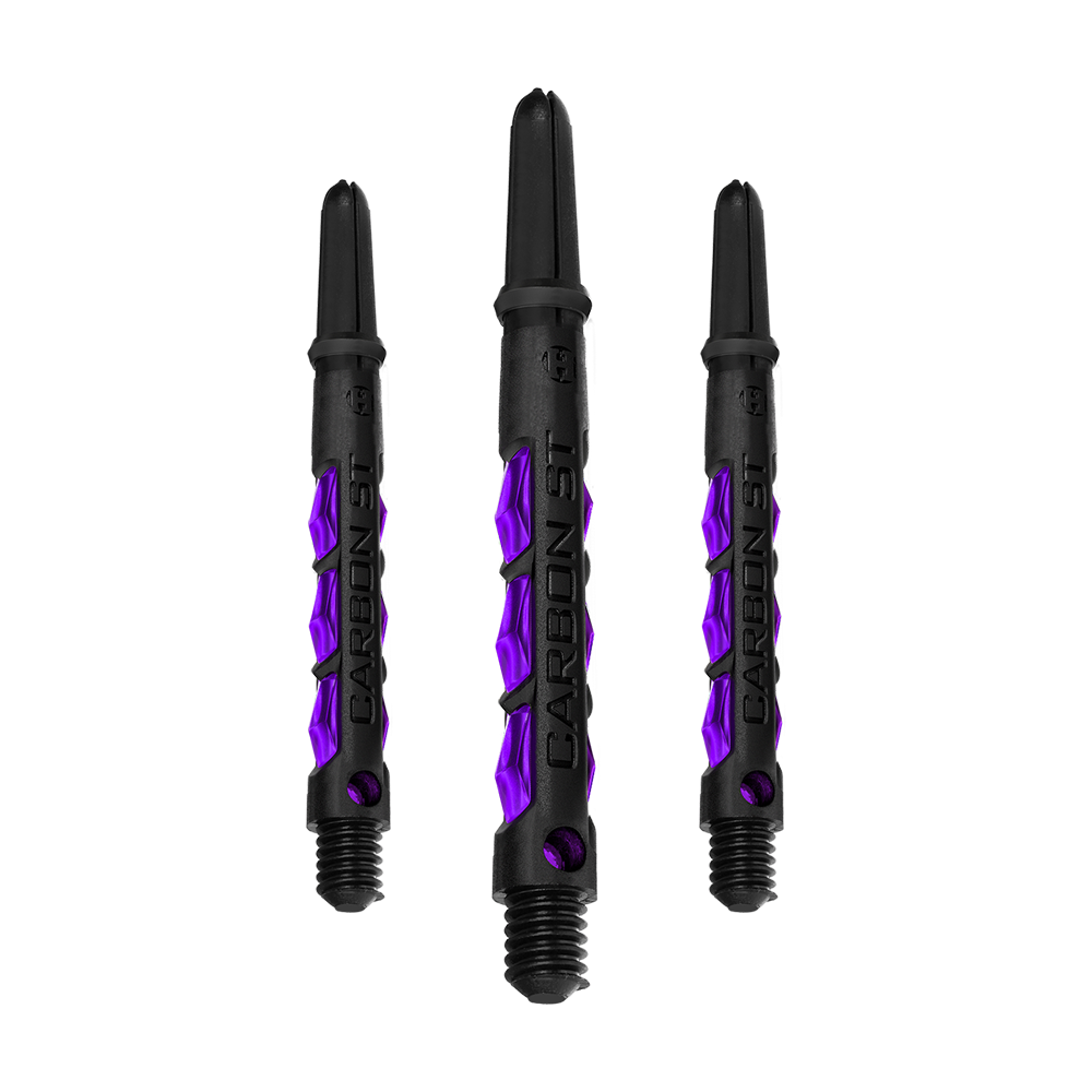 HR427_Harrows_Carbon_ST_Shafts_Lila_47mm_1 Das Bild zeigt drei schwarze Dart-Schäfte mit lilafarbenen Akzenten. Auf den Schäften steht der Schriftzug „CARBON ST“.