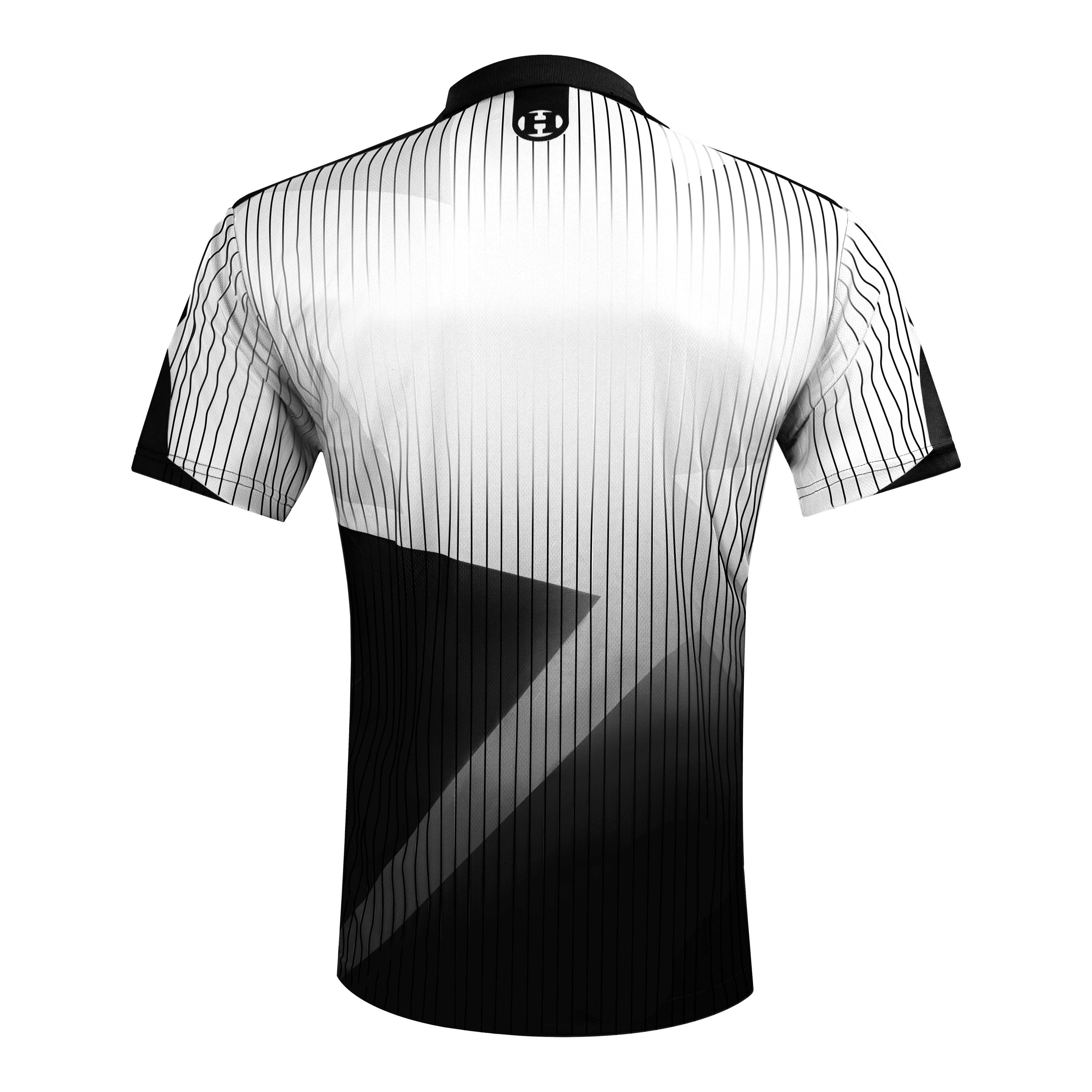 Harrows Shard Dartshirt - Weiß Das Bild zeigt das Harrows Shard Dartshirt in Weiß. Das Shirt hat ein modernes Design mit schwarzen Linien und einem auffälligen geometrischen Muster.