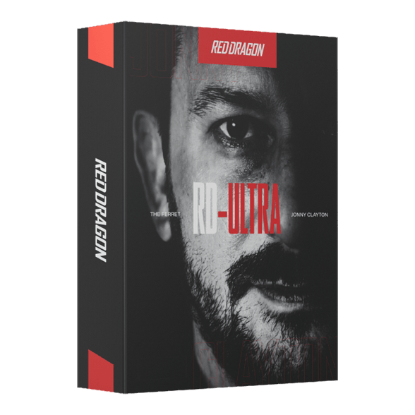 Red Dragon Jonny Clayton RD-ULTRA soft darts - 18g Hier sieht man die Red Dragon Jonny Clayton RD-ULTRA Softdarts mit einem Gewicht von 18g. Die Softdarts haben schwarze, graue und rote Akzente sowie auffällige Flights.