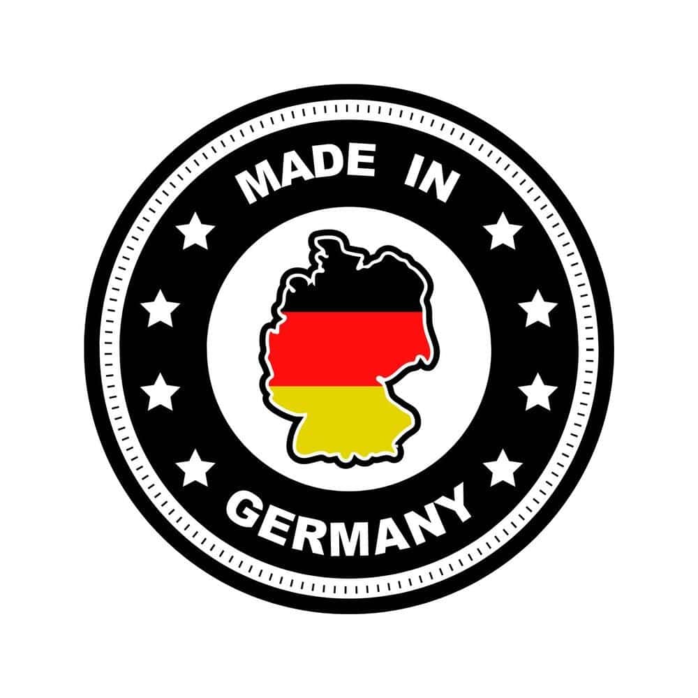 Karella Ultimo steel dartboard surround Das Bild zeigt ein Siegel mit dem Text „Made in Germany“. In der Mitte befindet sich die Umrisskarte von Deutschland in den Farben der deutschen Flagge.