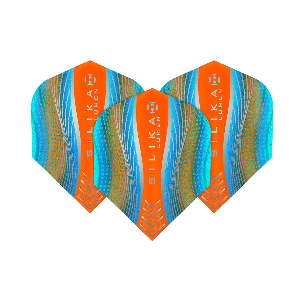 HF5126_Harrows_Silikia_Lumen_Cyan_Orange_No6_Flights_1b4IVe30S47Jfy Das Bild zeigt drei Dart-Flights des Modells „Harrows Silika Lumen Cyan Orange No6“. Die Flights sind in auffälligen Farben mit orangefarbenen, blauen und goldenen Mustern gestaltet.