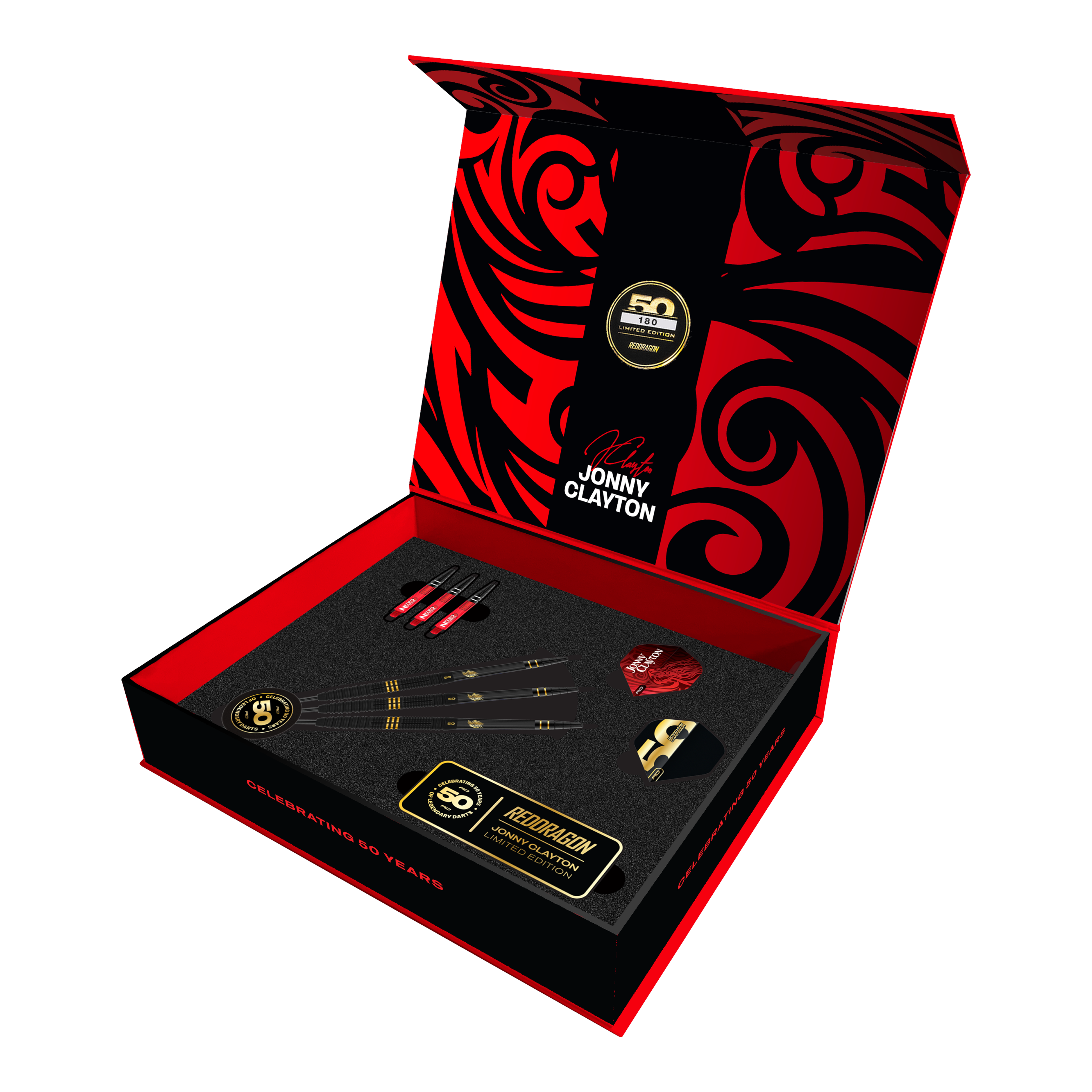 Red Dragon Jonny Clayton 50 Years Player Limited Edition Steeldarts - 22g Das Foto präsentiert die Red Dragon Jonny Clayton 50 Years Player Limited Edition Steeldarts. Die limitierte Sonderedition hebt das Jubiläum des Spielers hervor.