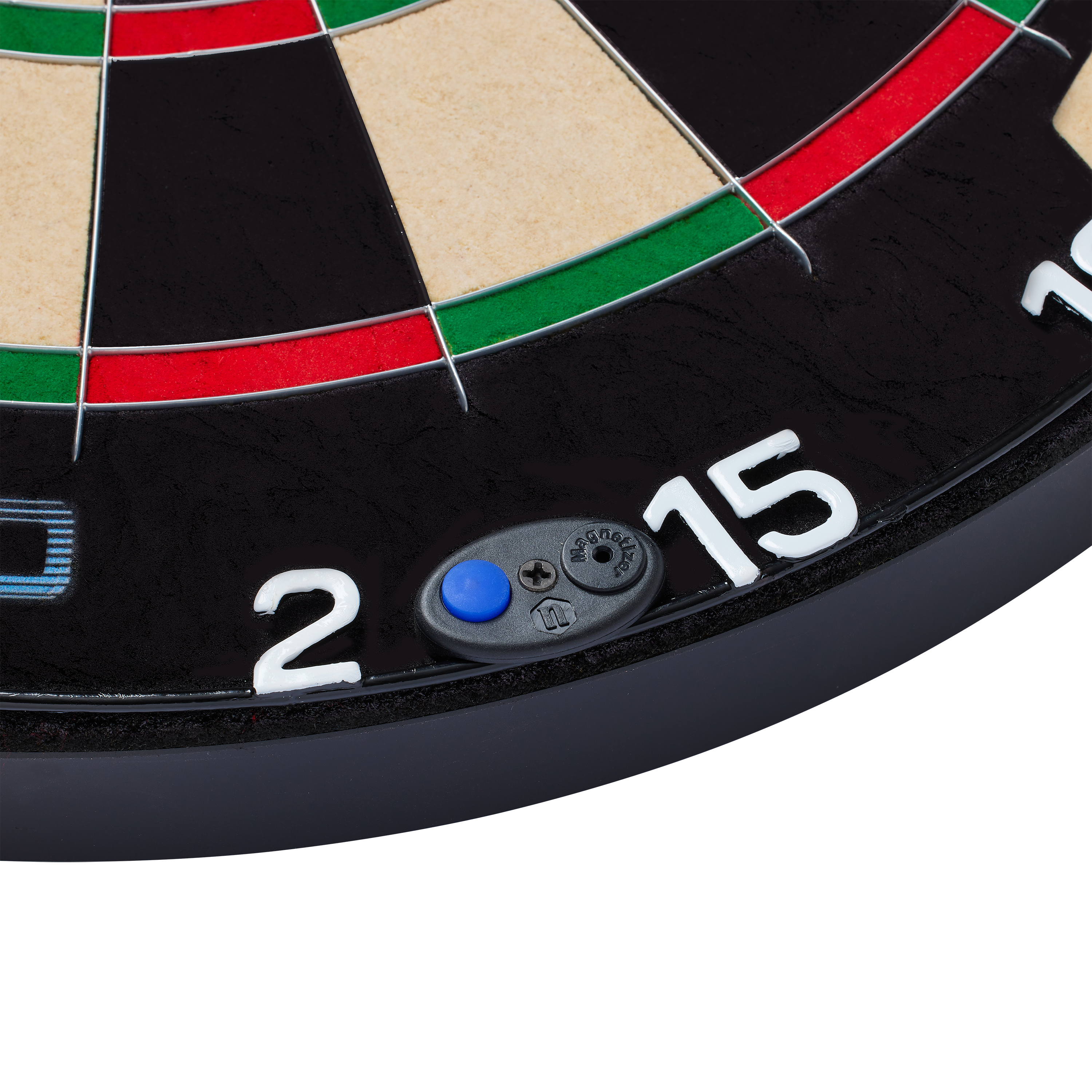 Unicorn Eclipse Smartboard steel dartboard Das Bild zeigt einen Ausschnitt eines Steeldartboards mit den Zahlen 2 und 15. Es handelt sich um das Produkt "Unicorn Eclipse Smartboard", das auch einen kleinen blauen Knopf am Rand besitzt.