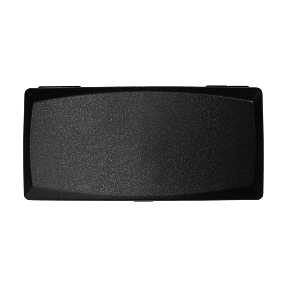 702-schwarz_ABS_Box_Schwarz_2 Das Bild zeigt eine schwarze ABS-Box mit rechteckiger Form. Die Oberfläche der Box ist glatt und schlicht gestaltet.