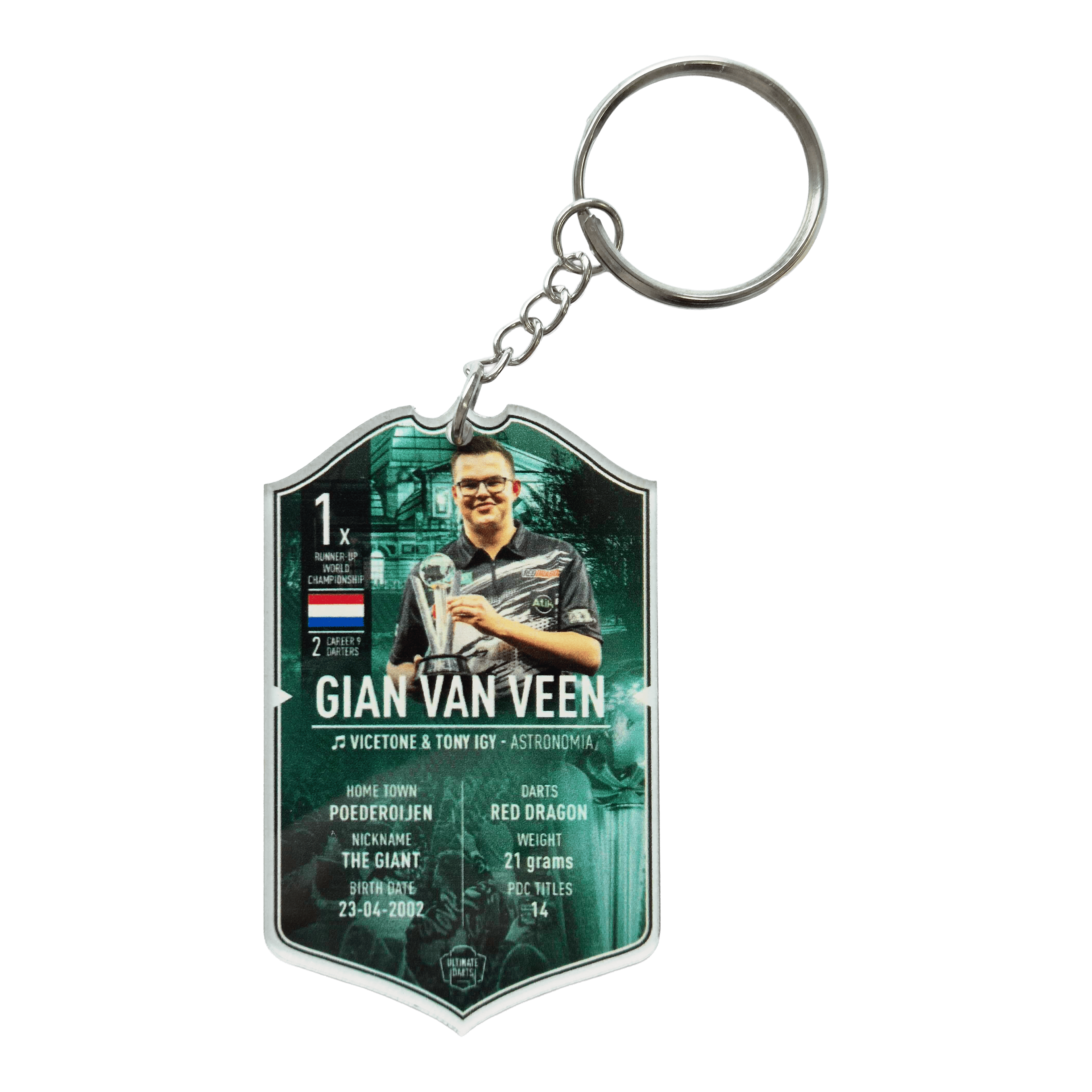 Ultimate Darts Card Keychain - Gian Van Veen Ultimate Darts Card Schlüsselanhänger - Gian Van Veen ist abgebildet. Es handelt sich um einen Schlüsselanhänger mit dem Bild des Dartspielers Gian Van Veen.