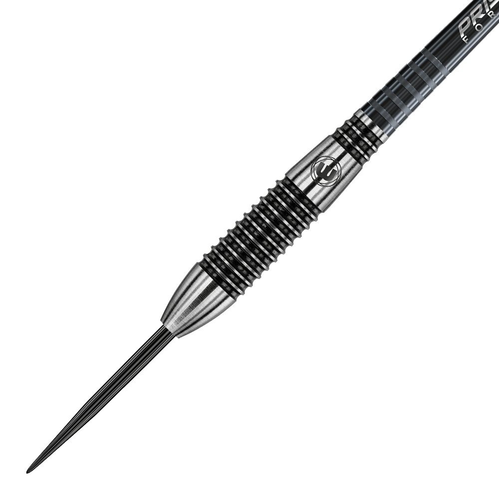 1043-24-Winmau-Blackout-Variante-2-Tungsten-Steeldarts-2 Das Bild zeigt einen Winmau Blackout Variante 2 Steeldart. Der Dartpfeil hat ein silbernes und schwarzes Design mit Rillen für besseren Halt.