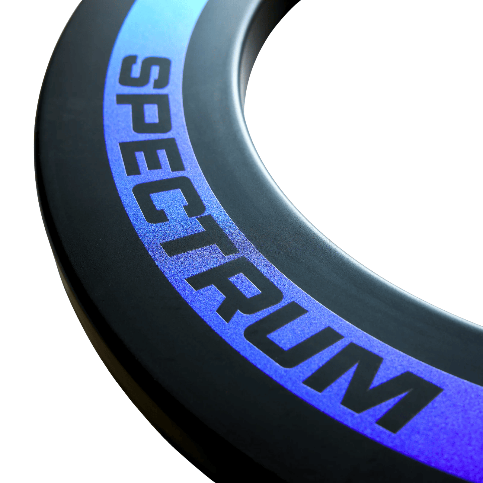 Abgebildet ist das Precise 180 Spectrum Dartboard Surround. Es handelt sich um einen umlaufenden Schutz für Dartboards.