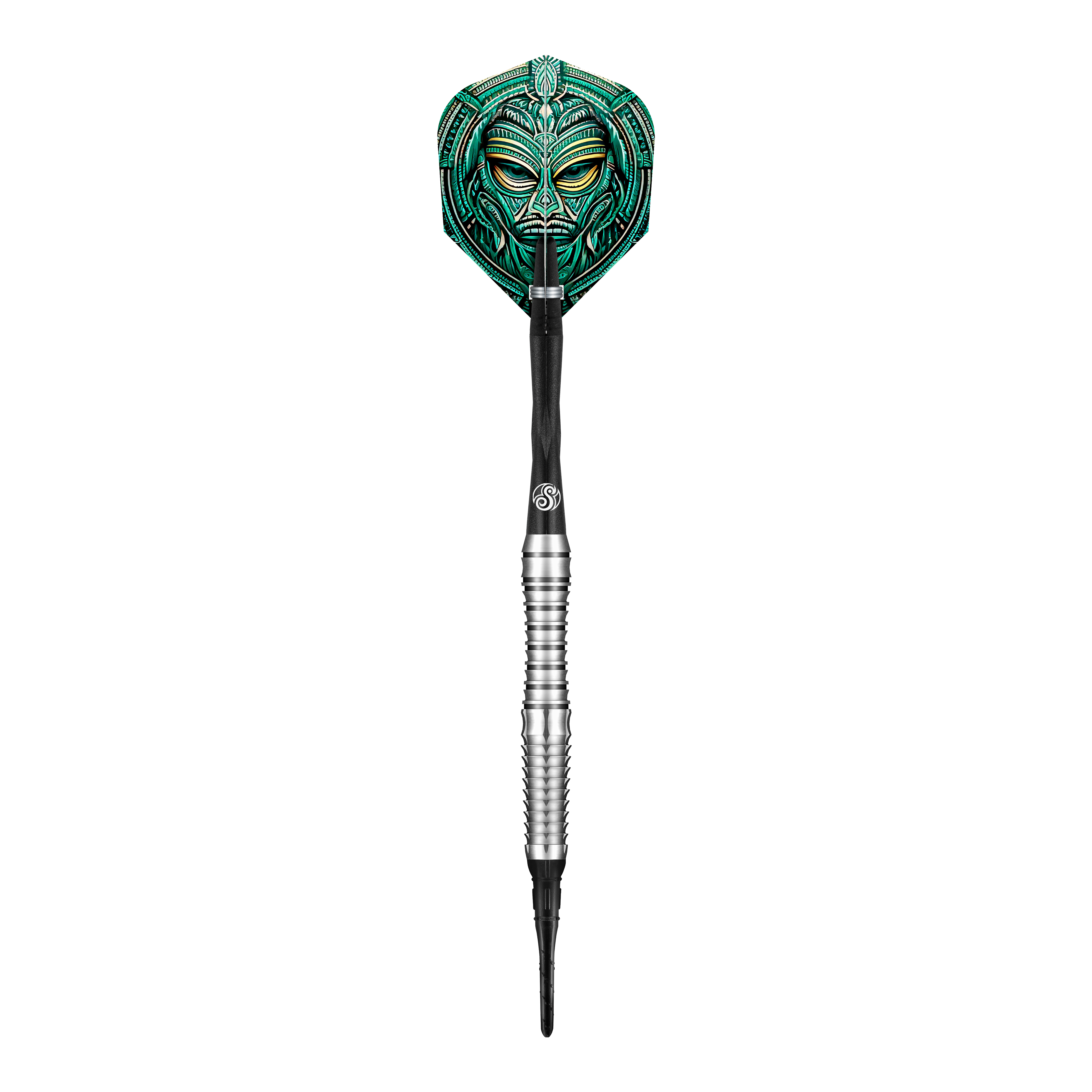 Das Bild zeigt einen Shot Tribal Weapon Toki Softdart. Die Dartflügel sind mit einem auffälligen, grünen Stammesdesign verziert.