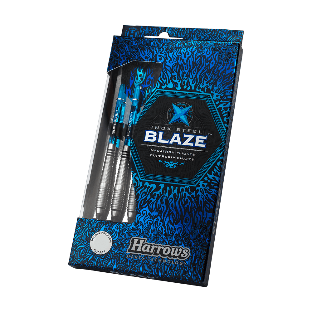 HA13968_Harrows_Blaze_Style_A_Softdarts_3 Die Abbildung zeigt eine Packung Harrows Blaze Style A Softdarts mit einem Gewicht von 18g. Die Darts sind in einer blauen Verpackung mit Flammenmuster sichtbar.