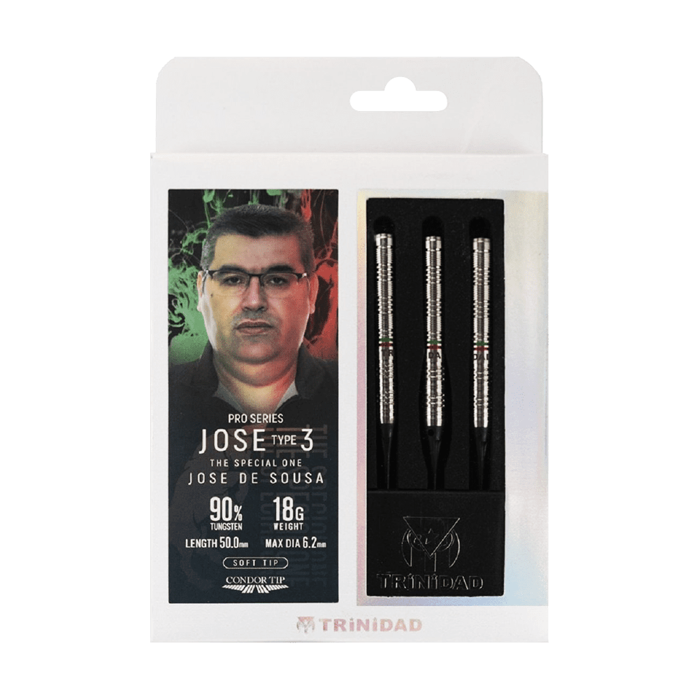 D7622_Trinidad_Jose_De_Sousa_Type_3_Softdarts_3 Die Verpackung zeigt die Trinidad Jose De Sousa Type 3 Softdarts mit einem Gewicht von 18g. Links ist ein Bild von Jose De Sousa, rechts sind drei silberne Darts sichtbar.