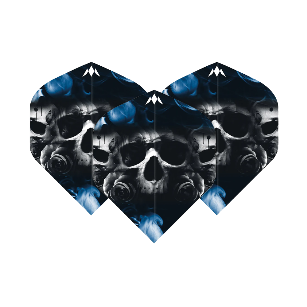 Das Bild zeigt drei Dartflights mit einem Totenkopf und blauen Raucheffekten als Motiv. Die Flights sind das Produkt "Mission Solo Shaun McDonald No2 Standard Flights".
