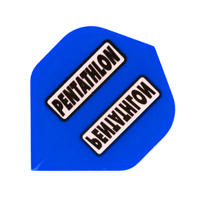 P52_Pentathlon_P52_Blau_Standard_Flights_1 Das Bild zeigt ein blaues Dartflight mit der Aufschrift "Pentathlon". Es handelt sich um das Modell "Pentathlon P52 Blau Standard Flights".