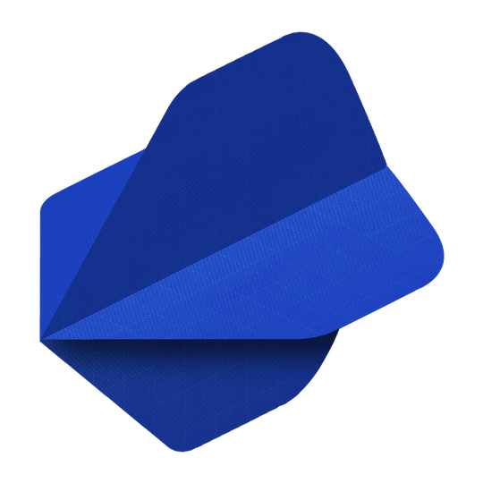 Das Bild zeigt ein blaues Nylon-Stoff Flight für Dartpfeile. Das Flight hat eine glatte Oberfläche und abgerundete Ecken.