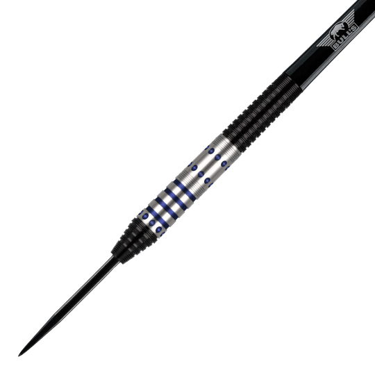 Bulls NL Richard Veenstra 90 Steeldarts - 23g Das Bild zeigt einen Steeldartpfeil, Modell "Bulls NL Richard Veenstra 90 Steeldarts - 23g". Der Dartpfeil hat ein silbernes Griffstück mit blauen Akzenten und schwarzen Rillen.