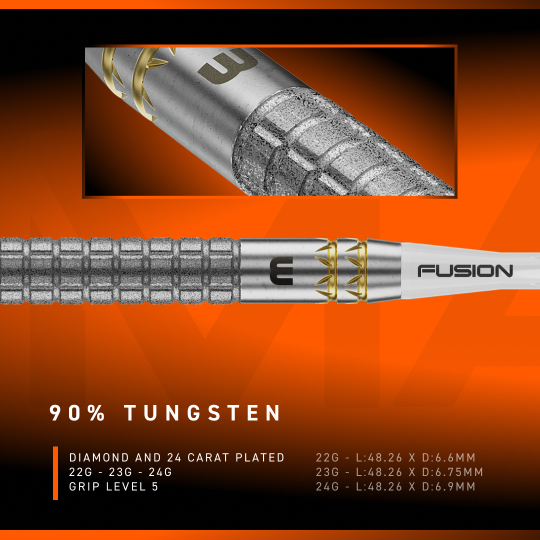 Winmau Gian Van Veen W-MAX Switch Point steel darts Die Abbildung zeigt die Winmau Gian Van Veen W-MAX Switch Point Steeldarts. Drei Darts liegen nebeneinander auf einer weißen Fläche.