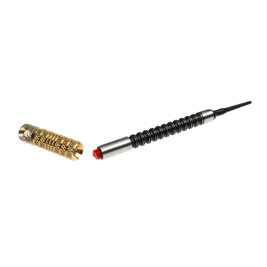 McDart Shaftrestentferner Das Bild zeigt das Produkt "McDart Shaftrestentferner". Es besteht aus zwei Teilen: einem goldfarbenen Metallteil und einem schwarzen Werkzeug mit Spiralmuster.