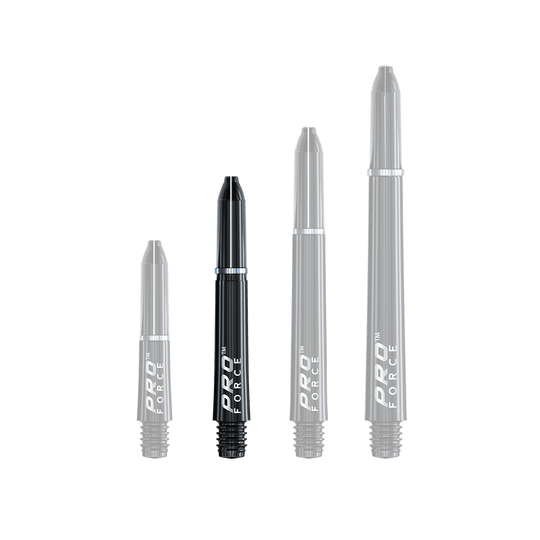 7011_101_Winmau_Pro-Force_Shafts_Schwarz_35mm_1 Auf dem Bild sind vier schwarze Winmau Pro-Force Shafts in unterschiedlichen Längen zu sehen. Sie sind zur Verwendung für Dartpfeile gedacht und haben ein modernes, glänzendes Design.