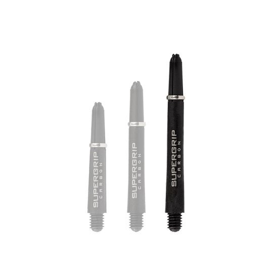 HR356_Harrows_Supergrip_Carbon_Shafts_Silber_47mm_1 Das Bild zeigt drei schwarze Harrows Supergrip Carbon Shafts in unterschiedlichen Längen. Auf jedem Schaft steht in silberner Schrift "Supergrip Carbon".