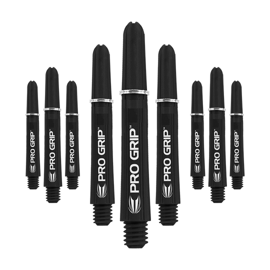 Das Bild zeigt neun schwarze Pro Grip Shafts für Dartpfeile in drei unterschiedlichen Längen. Die Shafts sind mit dem weißen Schriftzug "PRO GRIP" und einem Blatt-Symbol bedruckt.