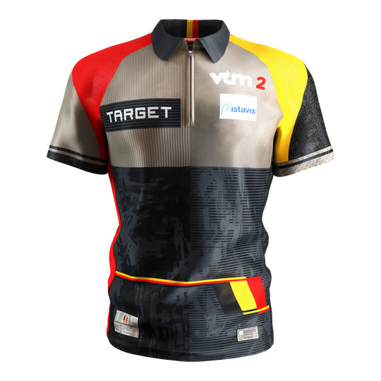 Target Coolplay Dimitri Van Den Bergh 2025 dart shirt Das Bild zeigt das "Target Coolplay Dimitri Van Den Bergh 2025 Dartshirt". Das Shirt ist bunt gestaltet mit den Farben Schwarz, Rot, Gelb und Beige und trägt mehrere Sponsorenlogos.