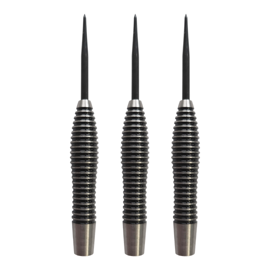 Auf dem Bild sind die McDart Black Ring Torpedo Steeldart-Barrels - 24g dargestellt. Es wird ein Set von Dart-Barrels im Torpedo-Design mit schwarzen Ringen gezeigt.