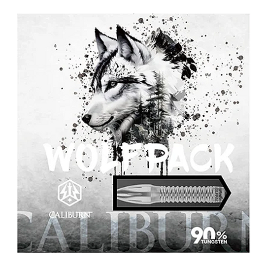 Das Bild zeigt die Verpackung der Caliburn Wolfpack W4 Steeldarts mit einem Wolf-Design. Auf der Verpackung steht, dass die Darts 20g wiegen und aus 90% Tungsten bestehen.