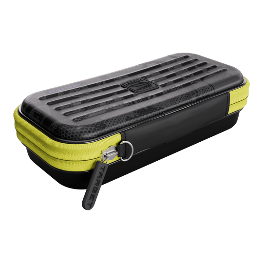 Takoma Ghost Series Luke Littler dart case Auf dem Bild ist das Takoma Ghost Series Luke Littler Dartcase abgebildet. Diese Darttasche bietet sicheren Schutz für Dartpfeile.