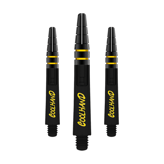 Red Dragon Nitrotech Luke Humphries Coolhand Shafts - Black Auf dem Bild sind drei schwarze Dartschäfte mit gelber Aufschrift "COOLHAND" zu sehen. Die Schäfte haben goldene Akzente und sind 36 mm lang.