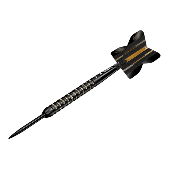Dies ist ein Steeldartpfeil des Modells "Mission Mike De Decker MDD Black Gold". Der Pfeil ist schwarz mit goldenen Akzenten und hat eine strukturierte Griffzone.