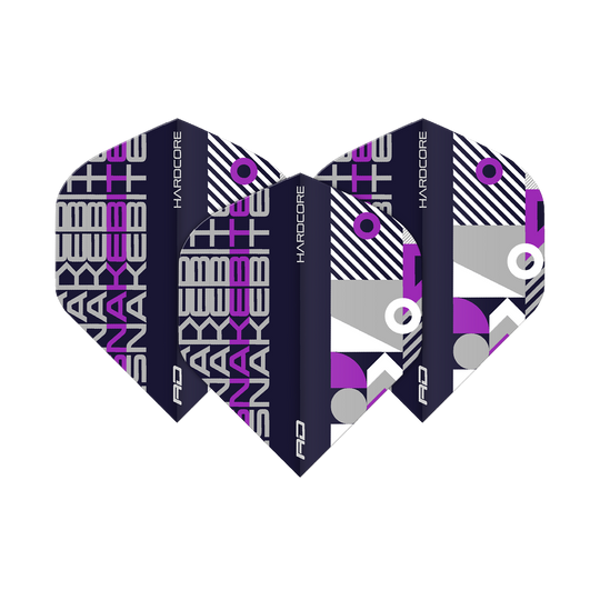 TF6656_Red_Dragon_Hardcore_Snakebite_BlackPurple_Standard_Flights_1c7FxZfIYdCshs Das Bild zeigt drei Dart Flights der Marke "Red Dragon Hardcore Snakebite" in Schwarz und Lila. Das Design ist modern mit geometrischen Mustern und der Aufschrift "SNAKEBITE".