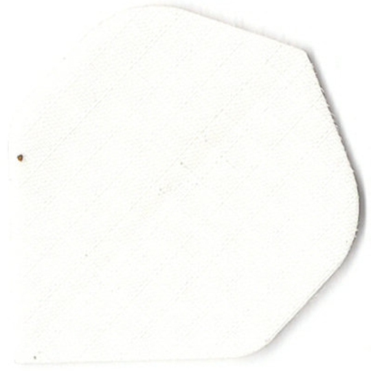 n7 Das Bild zeigt ein weißes Nylon-Stoff Flight in einer nahezu fünfeckigen Form. Das Material wirkt leicht strukturiert und ist für den Einsatz bei Darts geeignet.