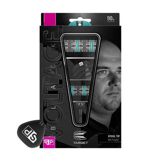 190209_Target_Rob_Cross_Black_Edition_2023_Swiss_Point_Steeldarts_3 Die Abbildung zeigt eine Verpackung mit Steeldarts der Marke Target, Modell "Voltage". Auf der Verpackung ist das Gesicht eines Mannes abgebildet und die Darts haben blaue Akzente.