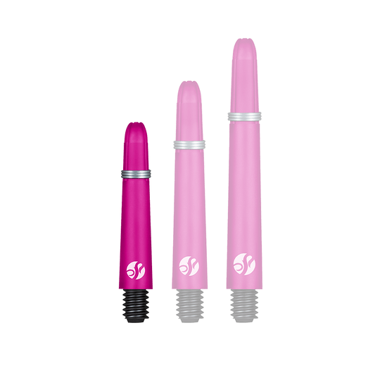 Shot Koi Carbon Shafts - Pink Das Bild zeigt drei pinkfarbene Dartschäfte in unterschiedlichen Längen. Jeder Schaft hat ein silbernes Band und ein weißes Logo am unteren Ende.