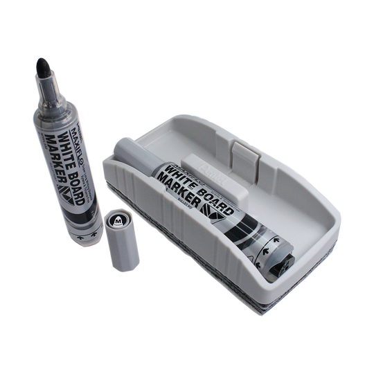 671-Maxiflow-Trocken-Wischschwamm-inkl-zwei-Markern-2 Das Bild zeigt das Produkt "Maxiflo Trocken Wischschwamm" inklusive zwei Whiteboard-Markern. Ein Marker liegt im Wischschwamm, der andere steht daneben mit abgenommener Kappe.