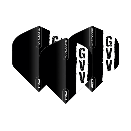 Das Bild zeigt drei schwarze Dartflights mit dem weißen Aufdruck "GVV" und dem Schriftzug "HARDCORE". Es handelt sich um das Produkt "Red Dragon Hardcore Gian Van Veen Black Logo Standard Flights".