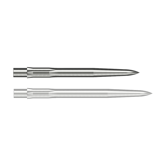 Caliburn System Steel Dart Tips - Smooth - Silver Auf dem Bild sind zwei silberne, glatte Stahlspitzen für Darts zu sehen. Sie sind länglich geformt und haben eine spitze Vorderseite.