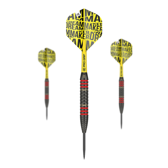 Target Dimitri Van Den Bergh Brass Steeldarts - 22g Das Bild zeigt drei Steeldarts des Produkts "Target Dimitri Van Den Bergh Brass Steeldarts - 22g". Die Darts haben gelbe Flights mit der Aufschrift "Dream Maker" und ein schwarz-rotes Griffdesign.