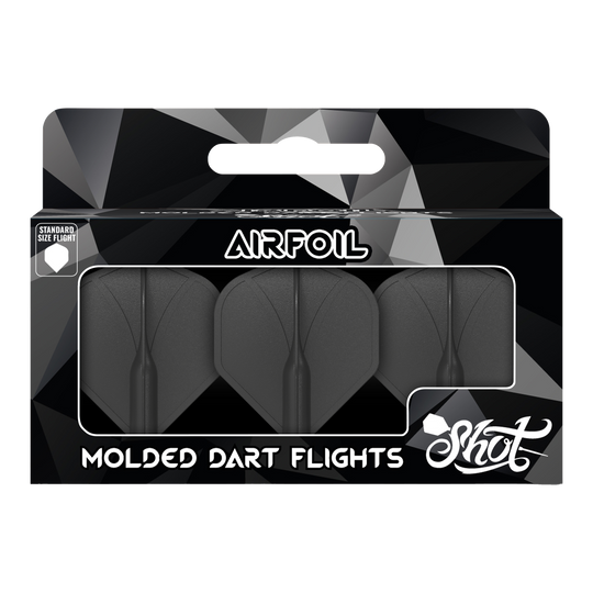 Shot Airfoil Molded No2 Standard Flights Auf dem Bild ist eine Packung mit drei schwarzen, geformten Dartflights zu sehen. Die Verpackung trägt die Aufschrift „Airfoil“ und „Molded Dart Flights“ der Marke Shot.