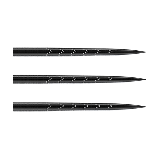 673_57723_Bulls_Magma_Point_Steeldartspitzen_1MeRigB6O8L7Av Das Bild zeigt drei schwarze Steeldartspitzen des Produkts "Bulls Magma Points". Die Spitzen haben eingravierte Pfeilmuster entlang ihrer Länge.