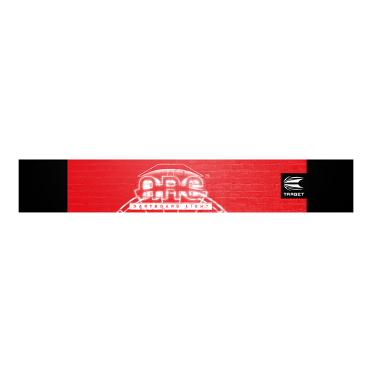 Target ARC V2 Dartboard Lighting Das Bild zeigt die Verpackung der "Target ARC V2 Dartboard Beleuchtung". Auf rotem Hintergrund ist das ARC-Logo und das Target-Logo sichtbar.