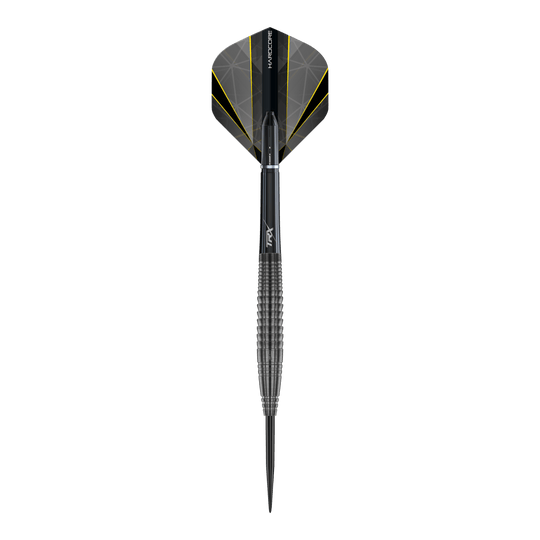 Red Dragon Seren 4 Onyx Steeldarts Dieses Bild zeigt den "Red Dragon Seren 4 Onyx Steeldart". Der Dartpfeil ist schwarz mit gelben Akzenten und hat ein modernes, geriffeltes Design.