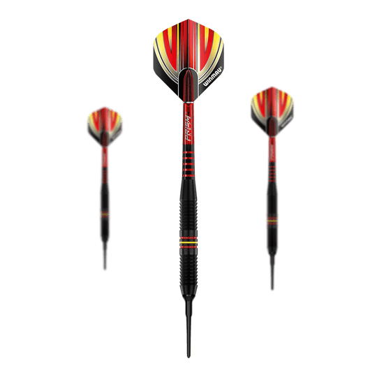 Winmau Outrage V1 Black Coated Brass Soft Darts - 18g Das Bild zeigt drei Winmau Outrage V1 Black Coated Brass Softdarts mit einem Gewicht von 18g. Die Pfeile haben ein schwarzes Barrel und auffällige Flights in Rot, Gelb und Schwarz.