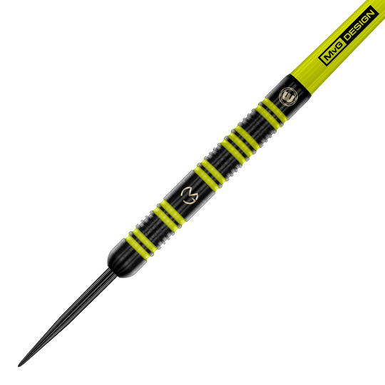 Winmau Michael Van Gerwen 85 Pro-Series steel darts Das Produkt Winmau Michael Van Gerwen 85 Pro-Series Steeldarts ist zu sehen. Mehrere Darts sind nebeneinander angeordnet.