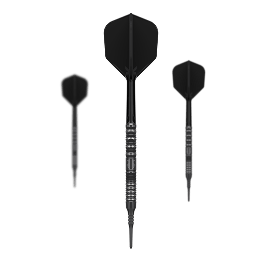 Target Japan Black Marque Draco GEN2 Soft Darts - 20g Das Bild zeigt drei schwarze Softdarts mit unterschiedlich großen Flights. In der Mitte befindet sich der Target Japan Black Marque Draco GEN2 Softdart mit einem Gewicht von 20g.