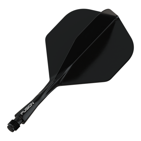 Winmau Fusion Flight Shaft System Standard Black Das Bild zeigt ein schwarzes Dart-Flightsystem mit einem Schaft. Auf dem Schaft steht das Wort "FUSION".
