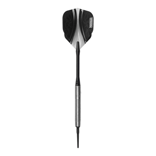 McDart 85 Tungsten V21 soft darts - 18.5g Das Bild zeigt einen McDart 85er Tungsten V21 Softdart mit einem Gewicht von 18,5g. Der Dart hat eine silberne, gerillte Barrel und schwarze Flights.