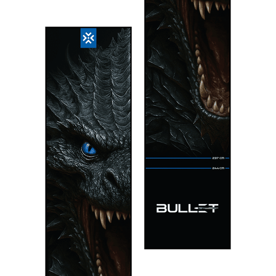 Bullet Hydra Dart Mat Bullet Hydra Dartmatte ist klar abgebildet. Sie schützt den Boden beim Dartspiel.