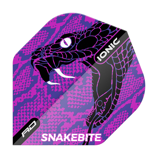 TF6570_Red_Dragon_Hardcore_Ionic_Snakebite_Purple_Head_Standard_Flights_1tWAWKk0qchKvY Das Bild zeigt einen Dart-Flügel mit einem lila Schlangenmotiv und auffälligem Design. Auf dem Flügel stehen die Wörter "IONIC", "RD" und "SNAKEBITE".