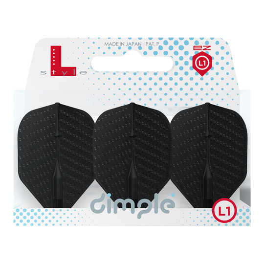 Auf dem Bild sind drei schwarze Dart-Flights in einer Verpackung zu sehen. Die Verpackung trägt die Aufschrift "dimple" und "L1" und ist von der Marke L-Style.