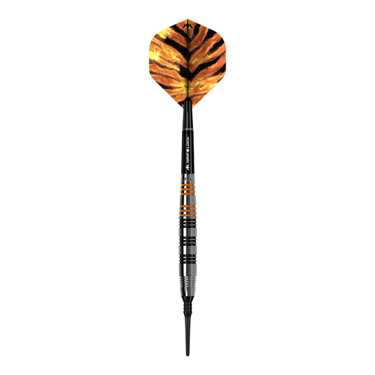 Mission Javan Brass Soft Darts - 18g Das Bild zeigt einen Softdart namens "Mission Javan Brass Softdarts - 18g". Der Dart hat eine schwarz-orangene Spitze und eine Flügel mit einem Tigerstreifenmuster.